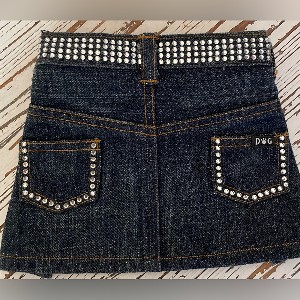 Embellished Dark Denim Pet Skirt with Studded Waist
Medium
